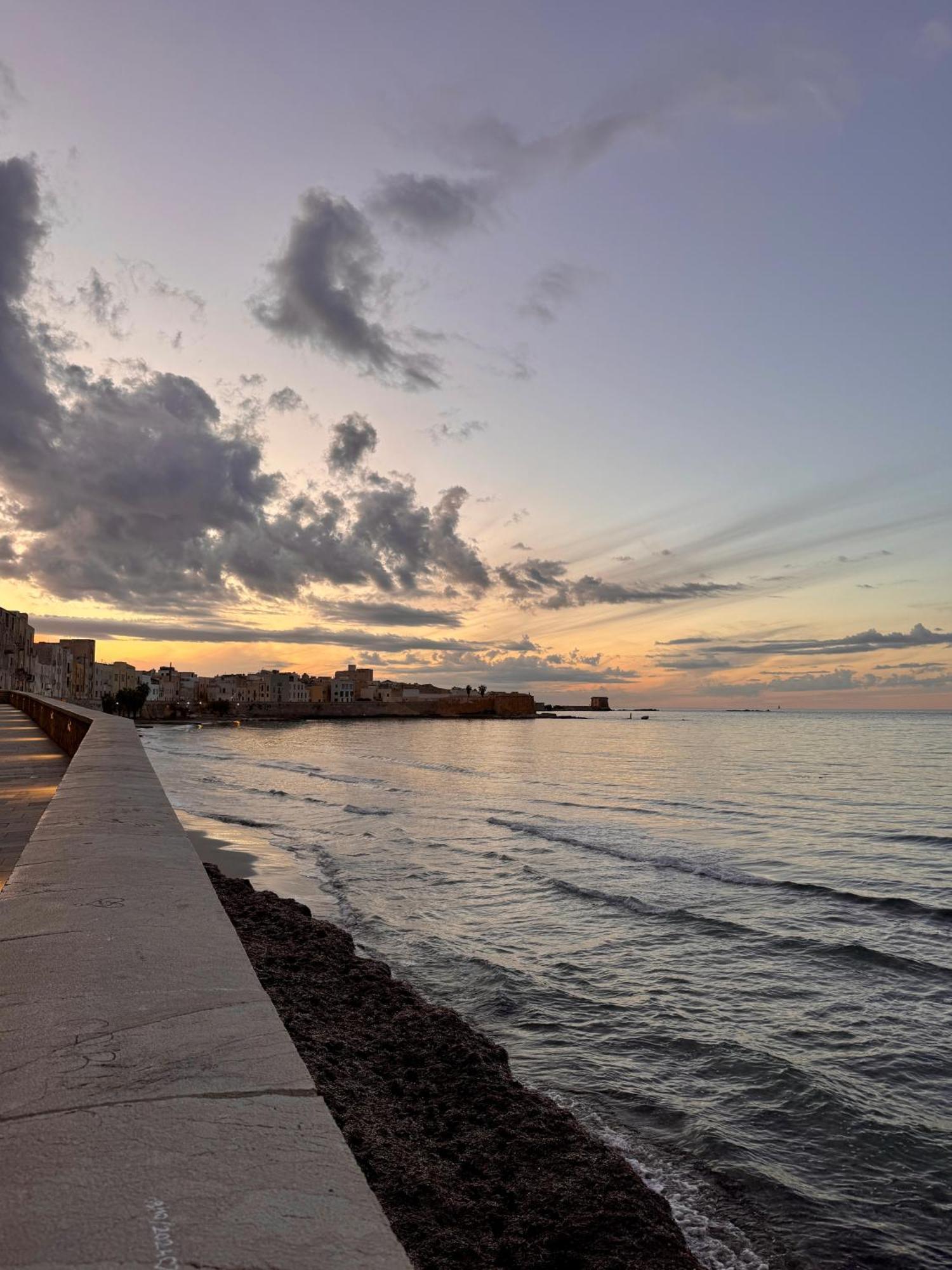 Summer Wind Apartments Trapani Exteriör bild